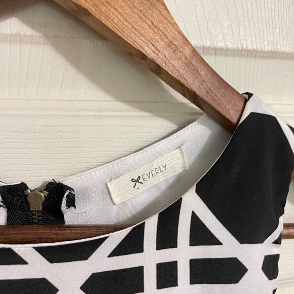 Everly Womens Black White Geometric Stripe Sleeveless Career Shift Dress Medium - Picture 2 of 7